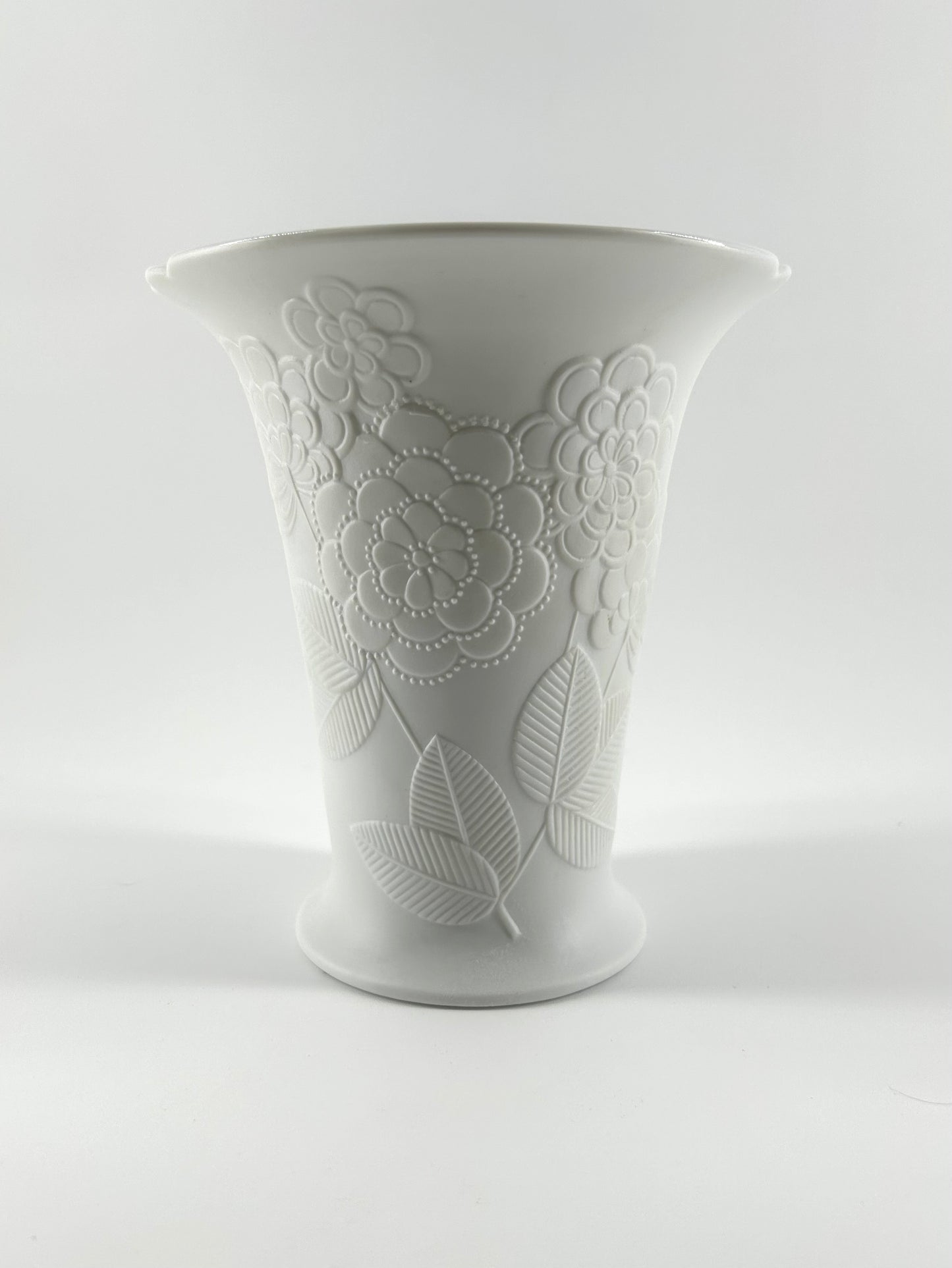 Porcelain Bisque Vase, Kaiser, Manfred Frey
