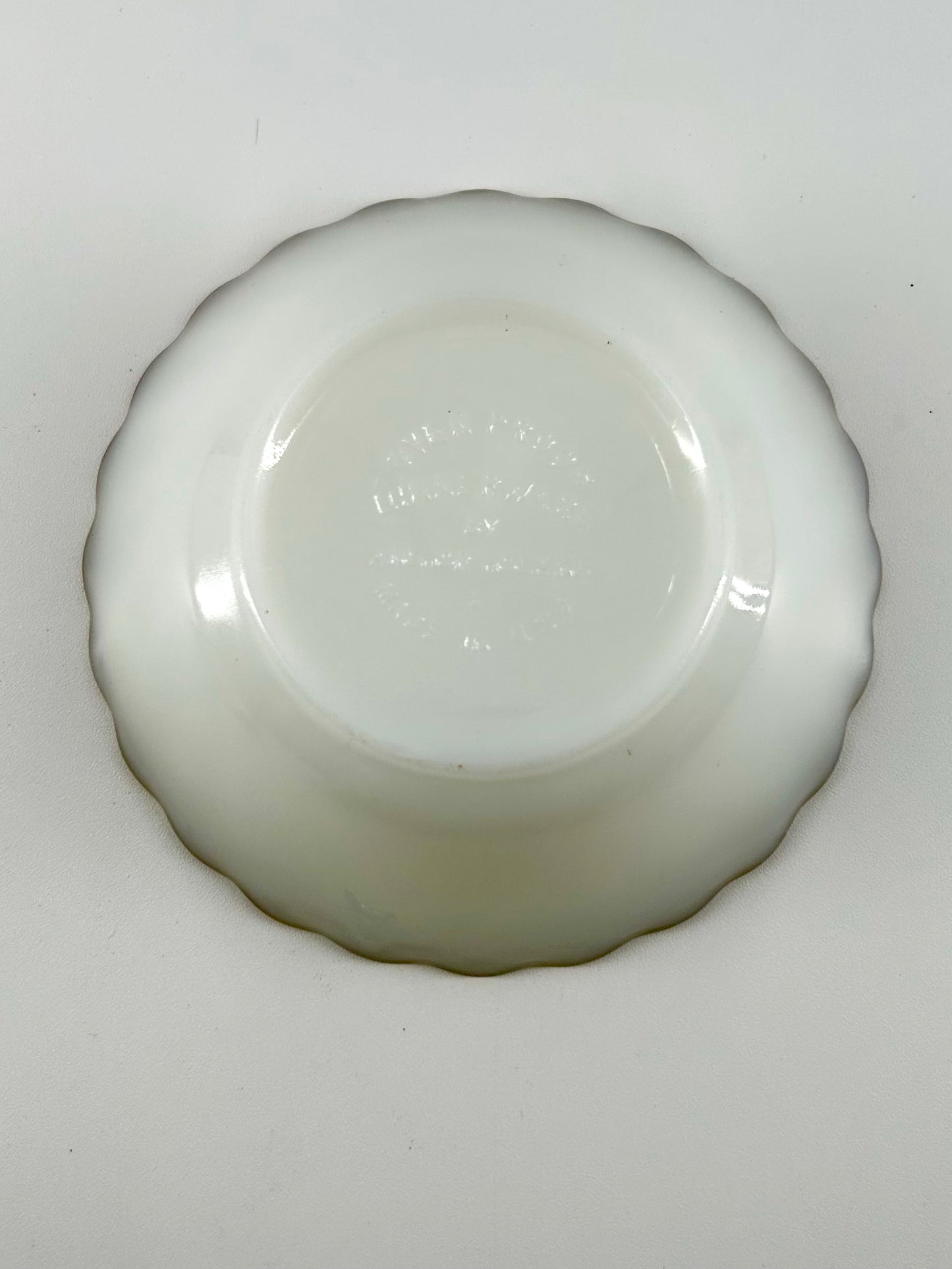 Anchor Hocking 'Golden Shell' Small Bowls