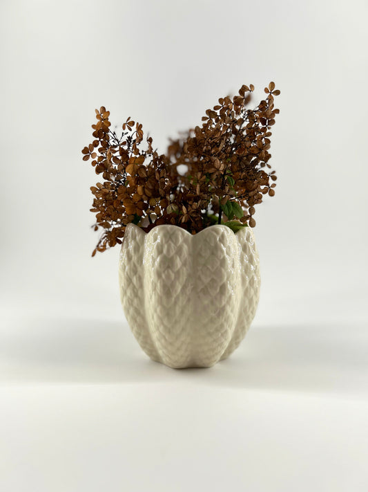 Belleek Limpet Cone Flower Pot