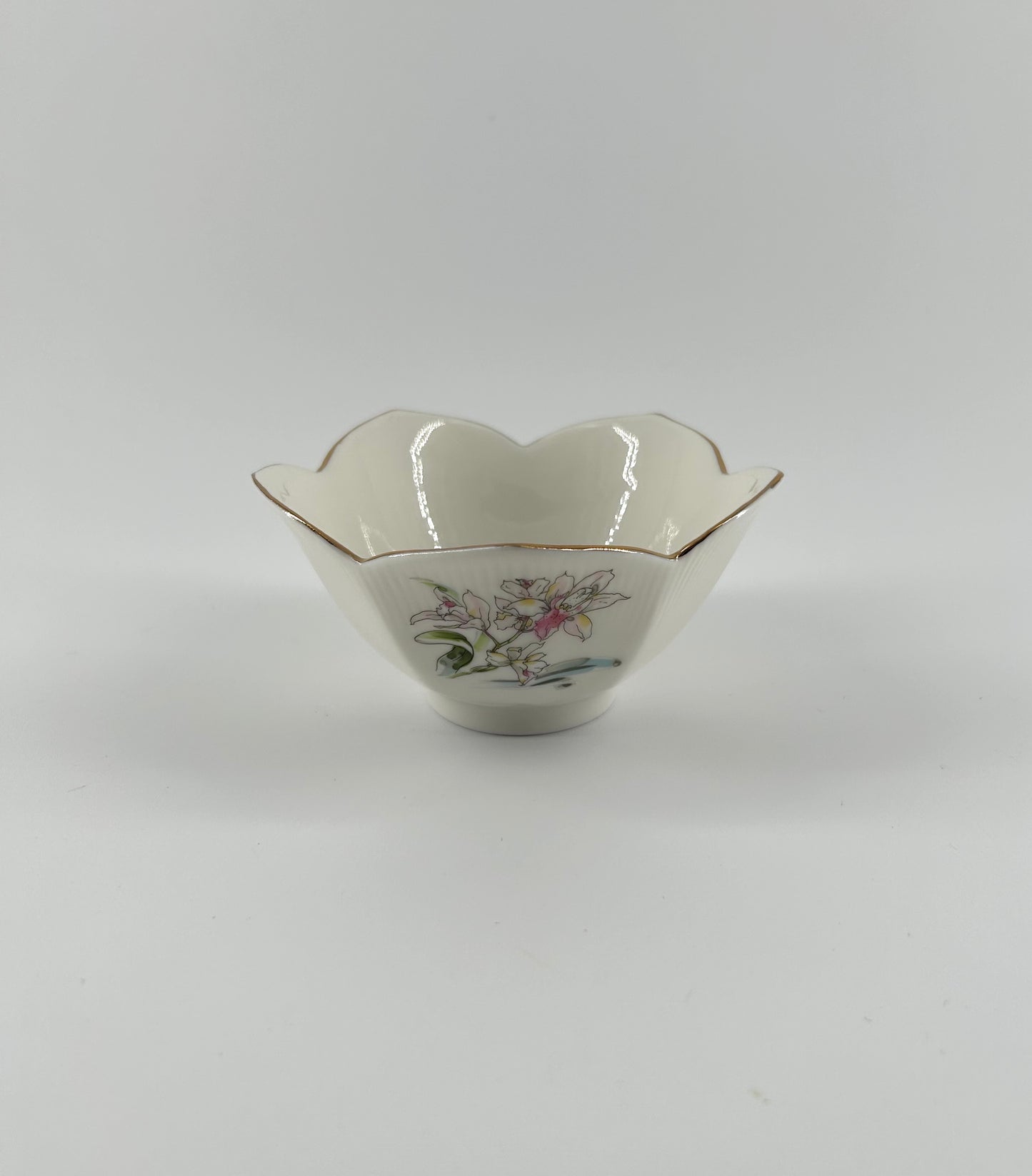 Porcelain Lotus Flower Rice Bowl, Japan